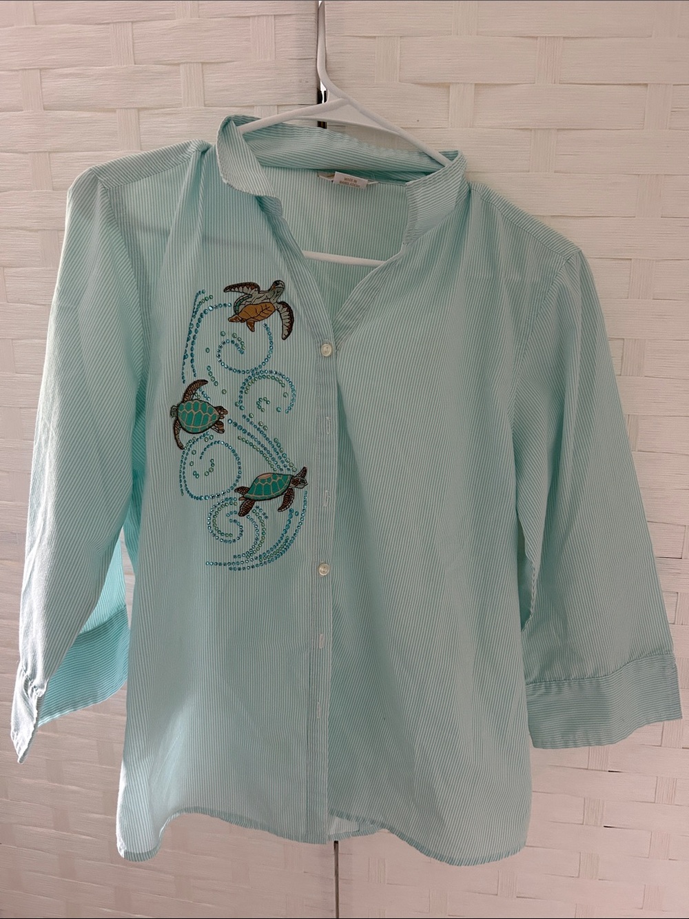 Vintage Tia designs beaded turtle blouse